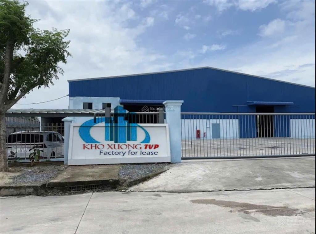 Cho thuê xưởng tân uyên dt 2700m2, giá 160 triệu/tháng, pccc tự động, giấy tờ đầy đủ