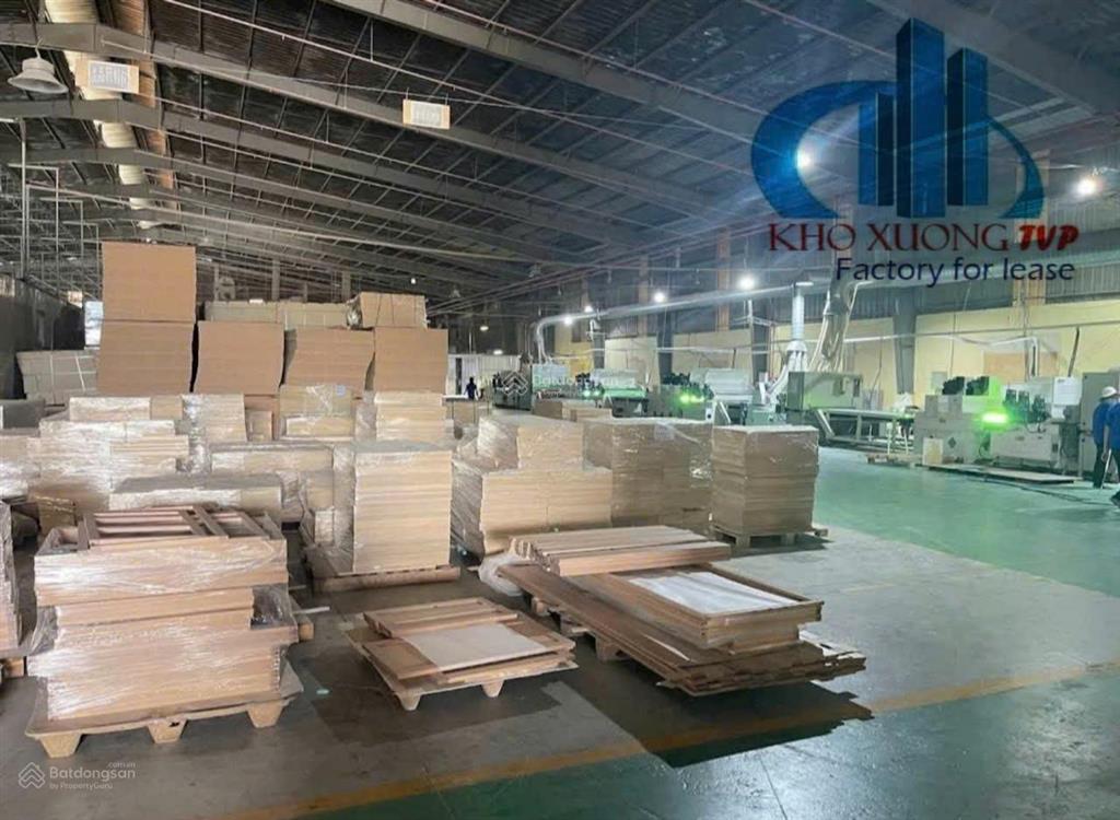 Cho thuê 3000m2 xưởng tân uyên, pccc tự động, đường cont, giấy tờ đầy đủ
