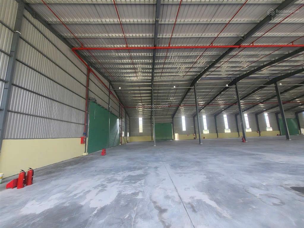 Cho thuê 3100 m2 xưởng mới tân uyên, cụm sản xuất, pccc tự động, đường xe cont, giấy tờ đầy đủ