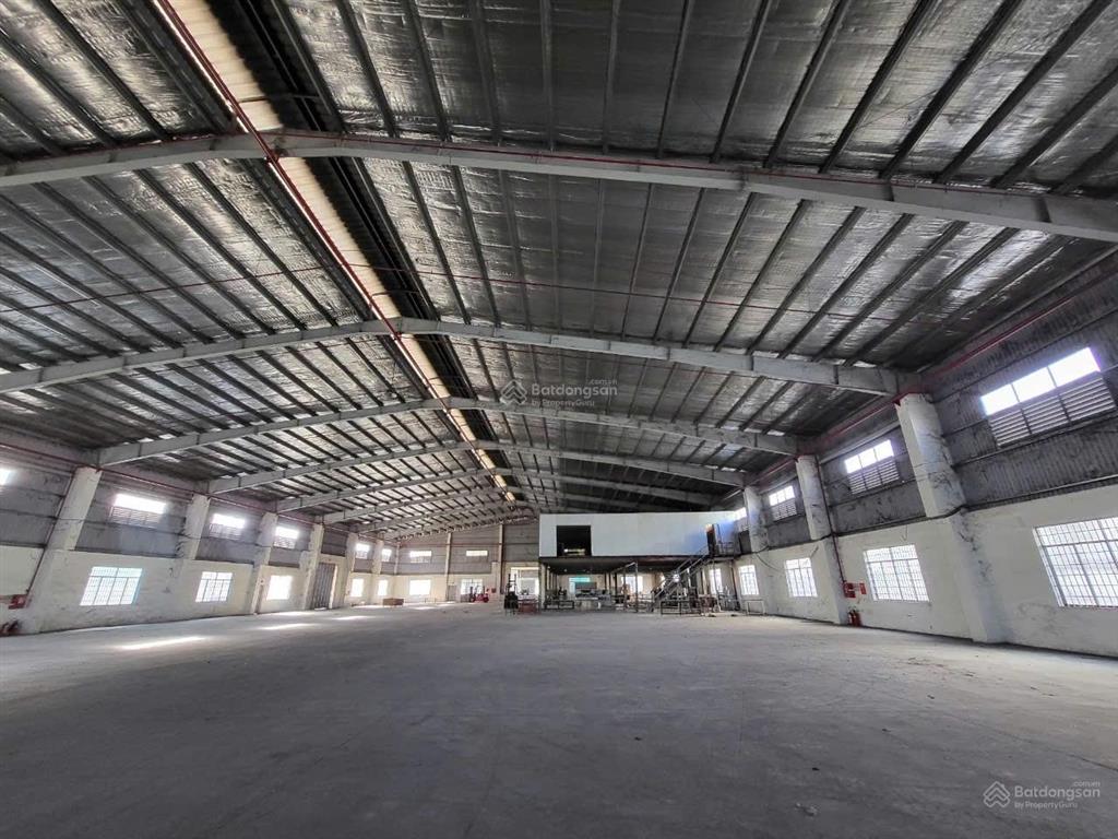 Cho thuê 6000m2 xưởng tân uyên, pccc tự động, đường xe công, sản xuất 24/24h, giấy tờ đầy đủ