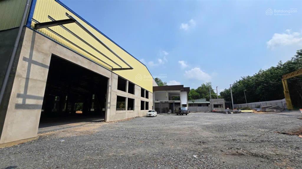 Cho thuê 5400 m2 xưởng tân uyên bình dương, pccc tự động, giấy tờ đầy đủ, đường cont, sx 24h