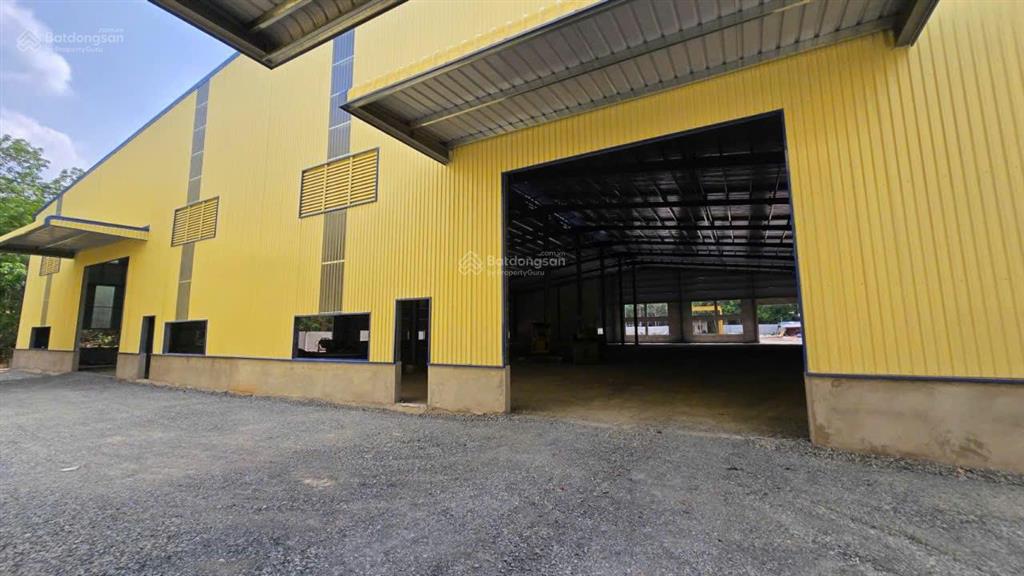 Cho thuê 5400 m2 xưởng tân uyên bình dương, pccc tự động, giấy tờ đầy đủ, đường cont, sx 24h