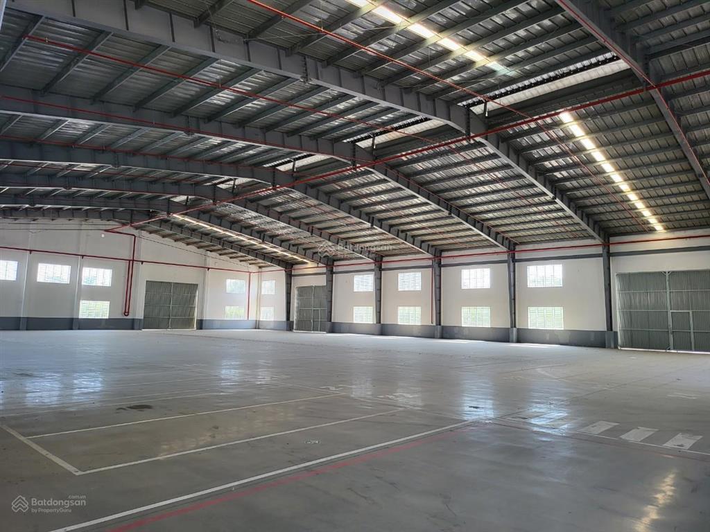 Cho thuê 2500m2 xưởng mới trong kcn thủ dầu một bình dương, giá 264 triệu/th, sx đa ngành nghề