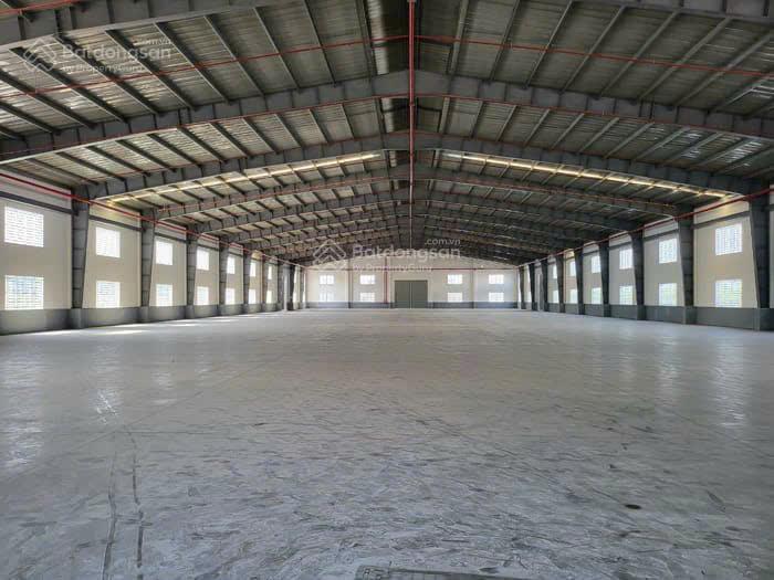 Cho thuê 2500m2 xưởng mới trong kcn thủ dầu một bình dương, giá 264 triệu/th, sx đa ngành nghề