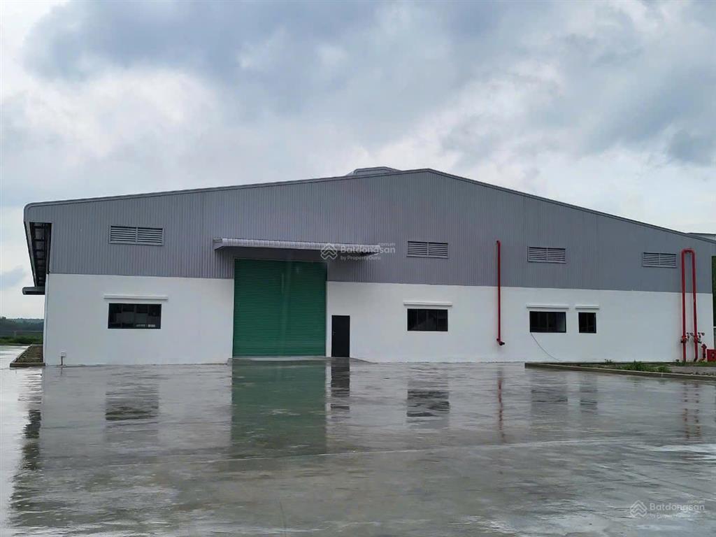 Cho thuê 2500m2 xưởng mới trong kcn thủ dầu một bình dương, giá 264 triệu/th, sx đa ngành nghề