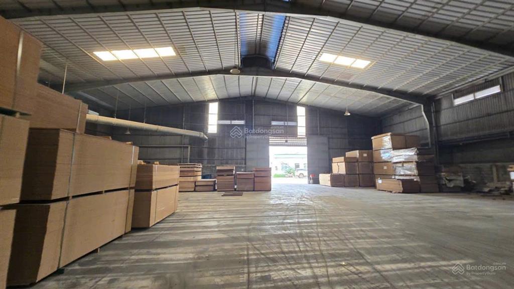 Cho thuê 2350 m2 xưởng đất cuốc bắc tân uyên, pccc, giấy tờ đầy đủ, đường cont, s.x 24h