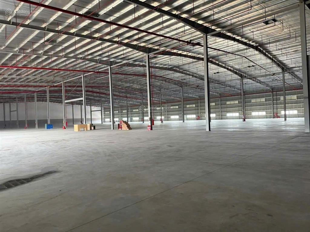 Cho thuê xưởng 50.000m² ngăn lẻ từ 3120m2, 5160m2 tân uyên, ngay kcn, pccc tự động, giấy tờ đầy đủ