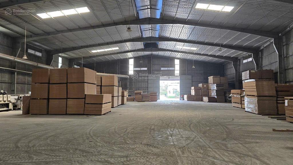 Cho thuê 2400m2 xưởng vĩnh tân, tân uyên, giá 160 triệu, pccc, đường cont
