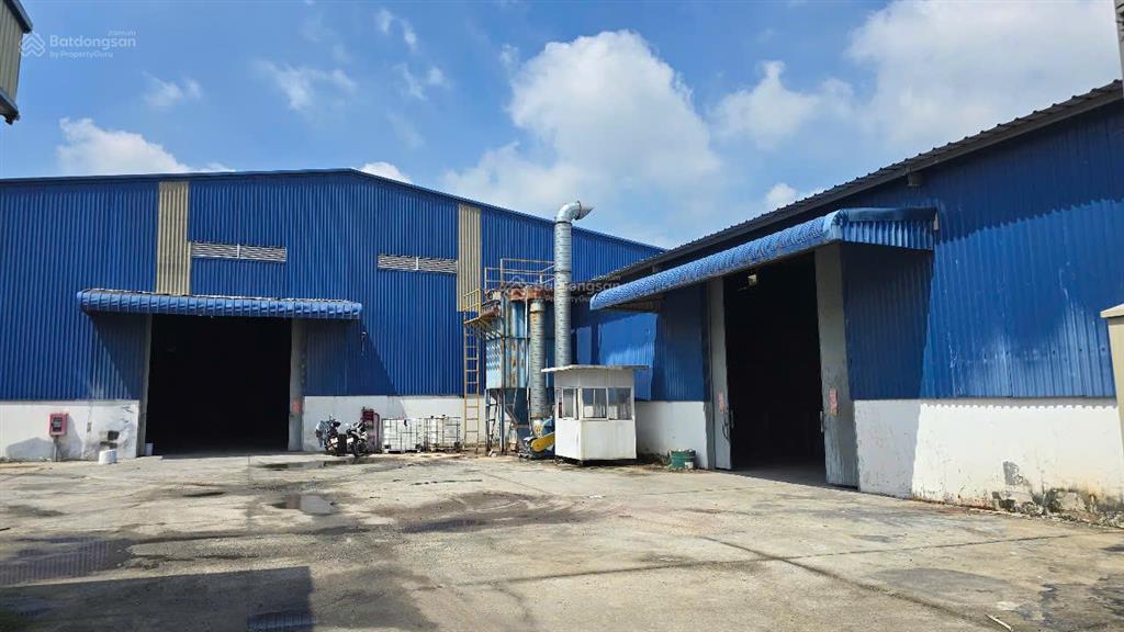 Cho thuê 2400m2 xưởng vĩnh tân, tân uyên, giá 160 triệu, pccc, đường cont