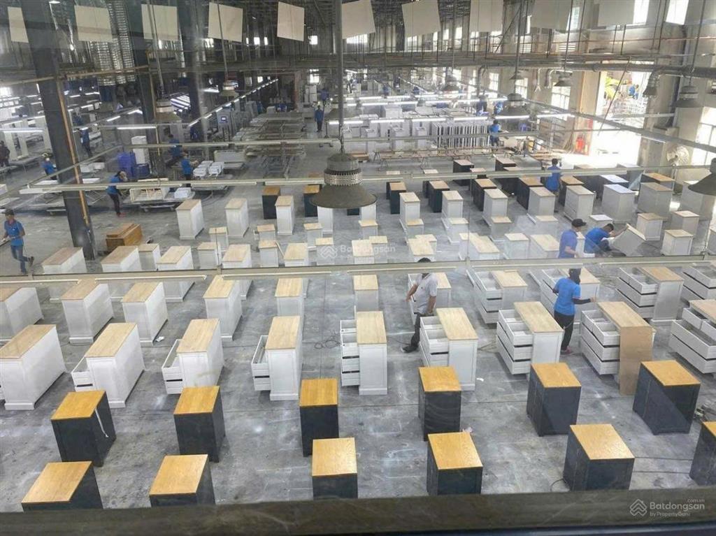 Cho thuê 2647m2 xưởng trong kcn bến cát, pccc tự động, giấy tờ đầy đủ, sx đa ngành nghề