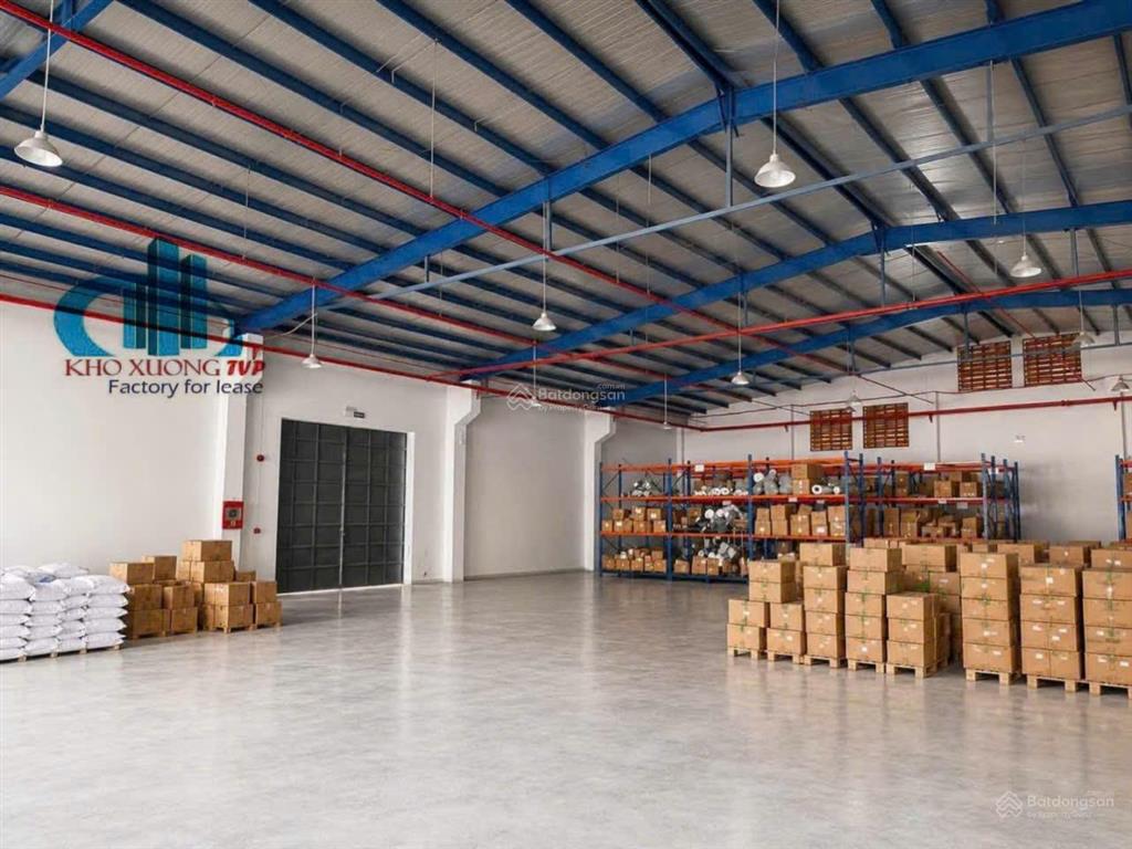 Cho thuê 1650m2 xưởng cụm tân uyên, giá 124 triệu. pccc tự động, giấy tờ đầy đủ, xuất vat