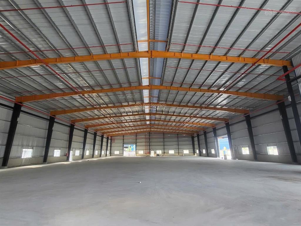 Cho thuê lẻ hoặc thuê hết 18.000m2 xưởng mới 100% giá 67.959k/m2 tân uyên bd, giấy tờ đầy đủ