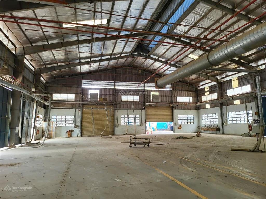 Cho thuê 9000m2 xưởng tân uyên, tiếp gỗ sơn, pccc tự động, đường cont, giấy tờ đầy đủ