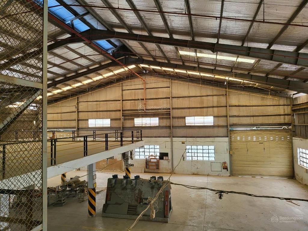 Cho thuê 9000m2 xưởng tân uyên, tiếp gỗ sơn, pccc tự động, đường cont, giấy tờ đầy đủ