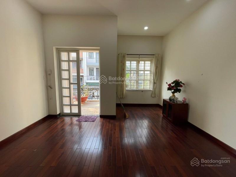 Bán nhà hẻm 202 phạm văn hai phường 5, tân bình (4,5x20m) 3 tầng chỉ 100tr/m2