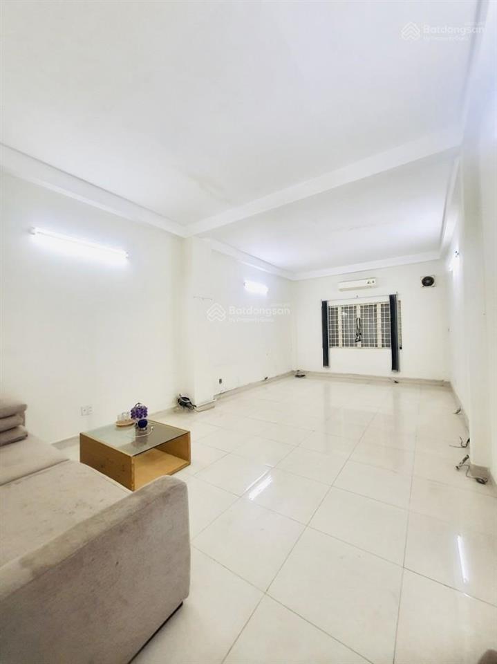 Bán nhà hẻm 202 phạm văn hai phường 5, tân bình (4,5x20m) 3 tầng chỉ 100tr/m2
