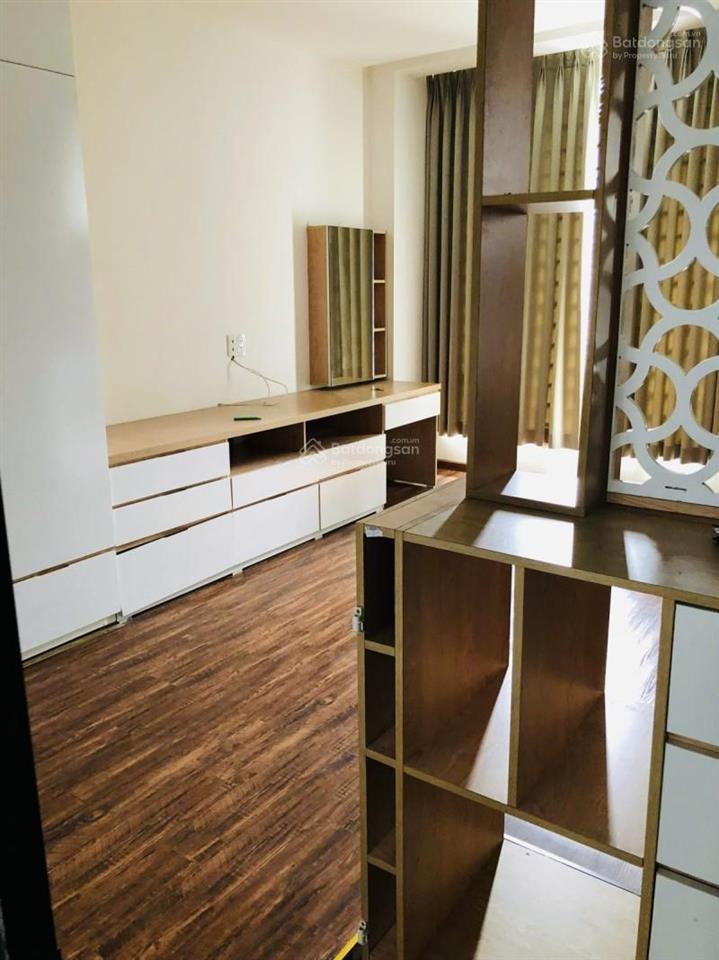 **bán nhà hẻm cách mạng tháng 8 ** phường 5 quận tân bình (5*13,5m)  2 tầng