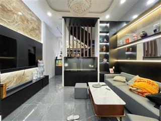 **bán nhà phường 8, tân bình** hẻm 373 lý thường kiệt (4,5*11m) 4 tầng chỉ 8,3 tỷ??