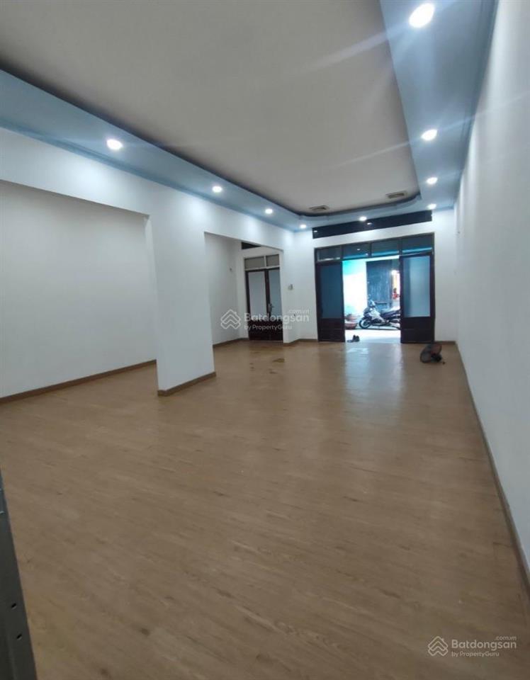 Bán nhà phường 14 tân bình đường nguyễn hồng đào (6,1*17,5m)  chỉ 86 tr/m2