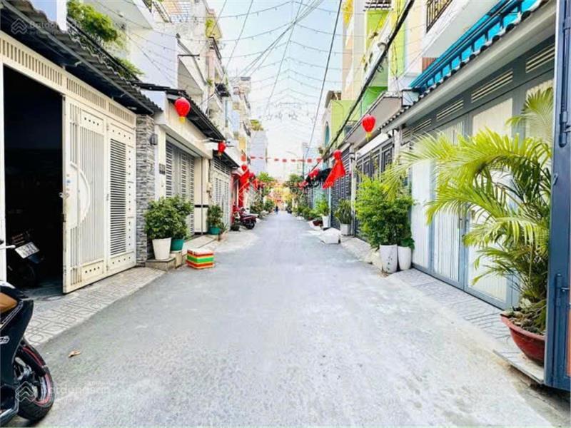 Bán nhà hxh lạc long quân phường 11, tân bình, (4,4*13m) chỉ 9 tỷ