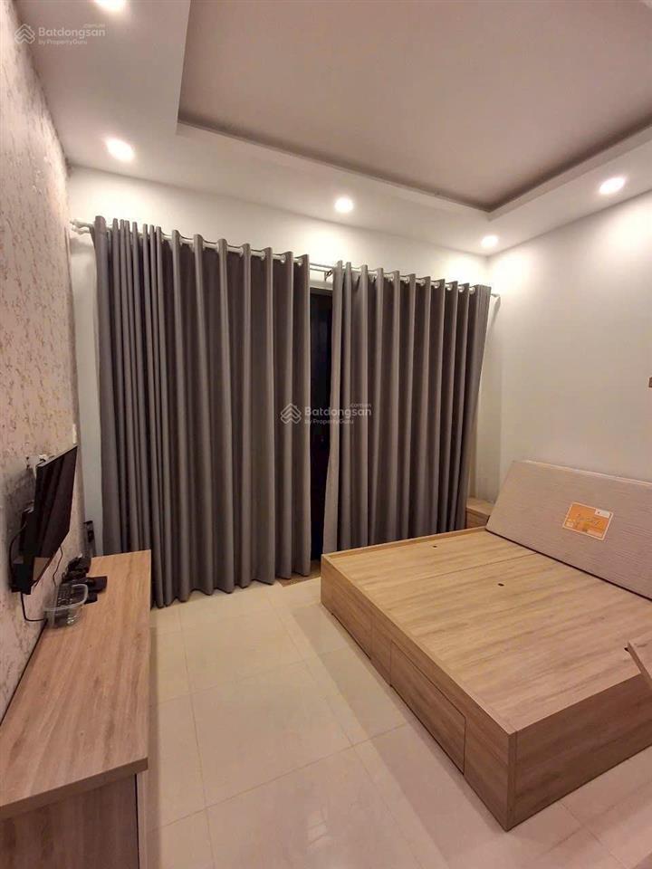 Bán nhà hxh cách mạng tháng 8 phường 5 tân bình (4,5*10m) 3 tầng