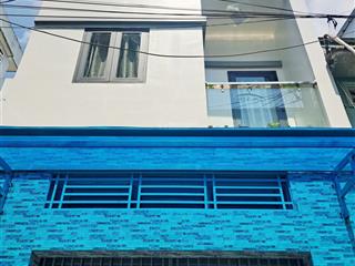 Hậu giang, quận 6  thông kinh dương vương nhà 3 tầng btct đang cho thuê 11tr  đẹp ở ngay 6,4 ty