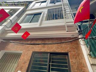 Bán căn nhà 5 tầng chính chủ ở phố Tạ Quang Bửu