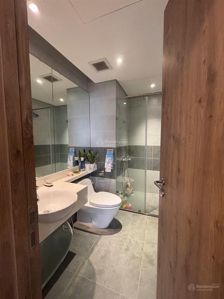 Bán căn hộ 3 pn  2 vs, 73.5m giá thấp hơn căn 2 pn 67m giành cho gia đình ở thực.