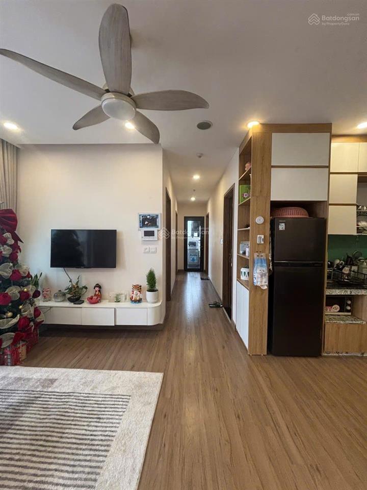 Bán căn hộ 3 pn  2 vs, 73.5m giá thấp hơn căn 2 pn 67m giành cho gia đình ở thực.