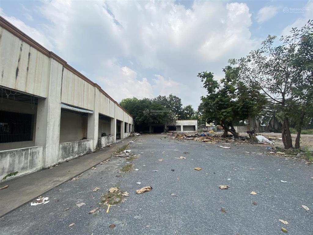 Cho thuê đất nền bê tông, đường cont, có kho, văn phòng. mở bãi máy móc... bến đậu, trường lái xe