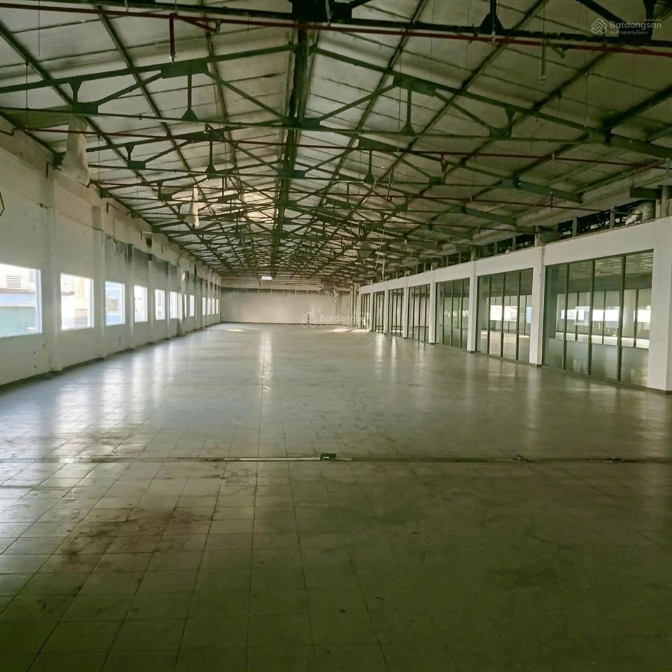 Mặt bằng tmdv 6200m2, bình tân, hợp đồng 10 năm, hơn 80k/m2, pccc tự động, mặt tiền 60m, kd tự do