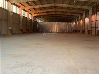 1300m2 kho xa lộ hà nội. hiếm còn. giáp quận 2. lưu kho các mặt hàng.