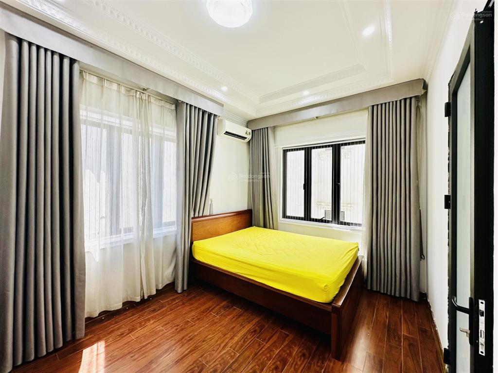 Chính chủ bán nhà mới hoàn kiếm 5 phút ra hồ gươm  nhà mới 4.5 tầng 2.5 mặt thoáng, cao, sáng sủa
