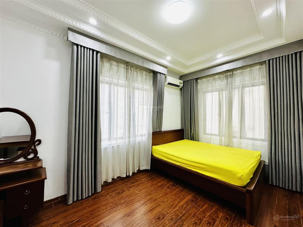 Chính chủ bán nhà mới hoàn kiếm 5 phút ra hồ gươm  nhà mới 4.5 tầng 2.5 mặt thoáng, cao, sáng sủa