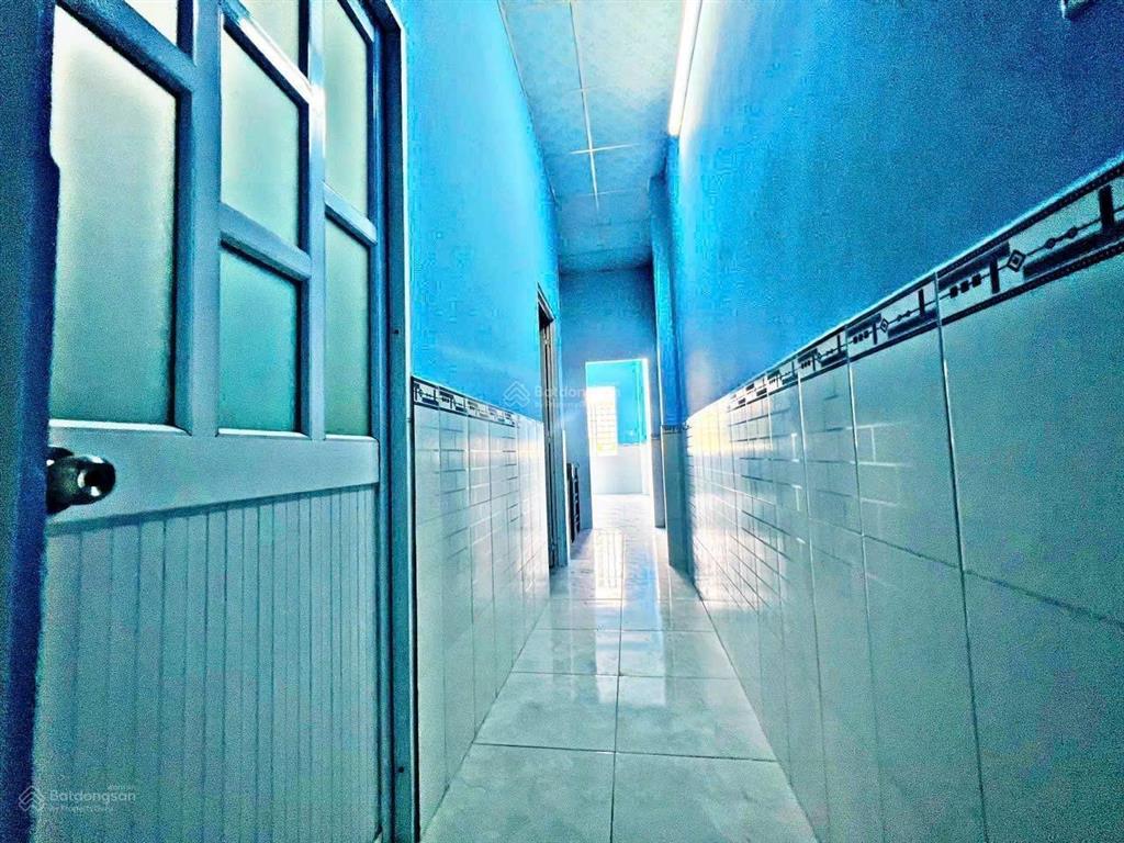Bán nhà đường 100a tân phú giá rẻ