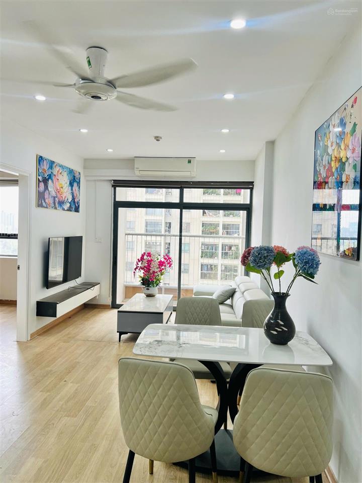 Chính chủ cần bán gấp căn góc 2pn 2vs toà golden an khánh