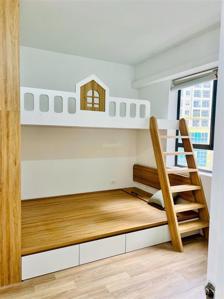 Chính chủ cần bán gấp căn góc 2pn 2vs toà golden an khánh