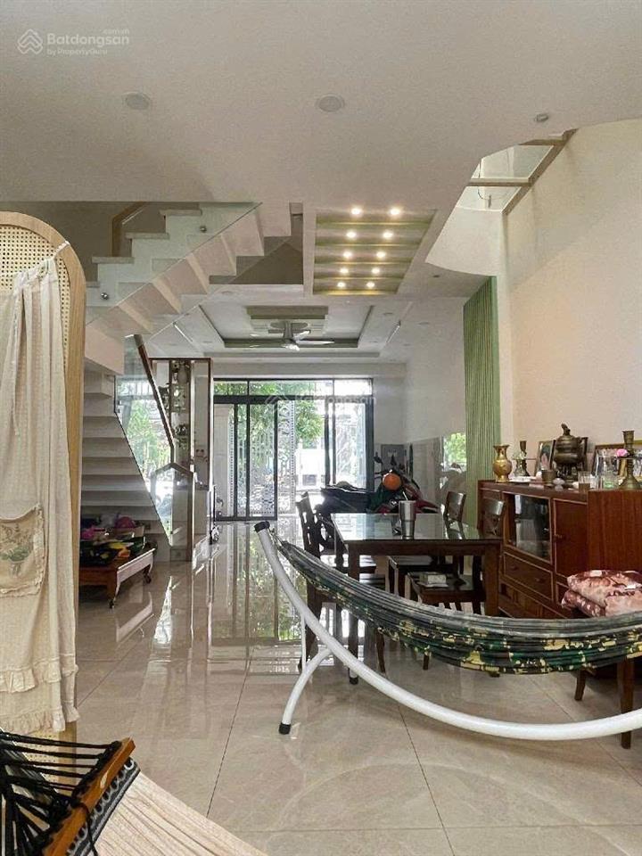 Bán nhà mặt tiền đường số 6d,khu tên lửa (5m x 19m x 3 tầng) 12,5 tỷ tl