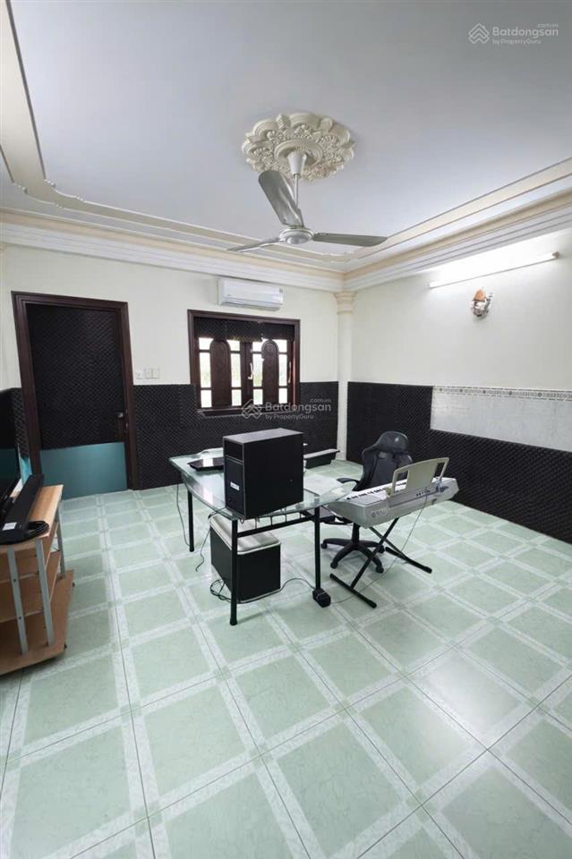 Bán nhà mặt tiền khu tên lửa (4,5m x 20m x 4 tầng) 14,2 tỷ tl mạnh