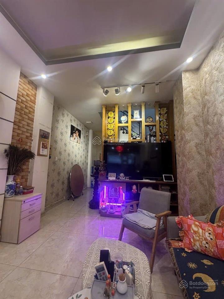 Bán nhà đường hậu giang,phường 12,quận 6  sổ hồng riêng  48m2  hẻm 4m  giá 5,8 tỷ