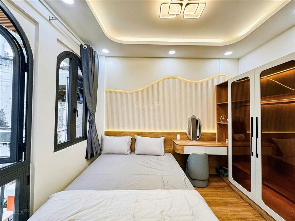 Nhà đẹp hẻm xe hơi tại phan tây hồ, 8,6 tỷ, phú nhuận, 4 tầng, 6pn, 6wc
