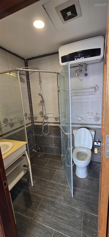 Chính chủ bán căn hộ chung cư liễu giai tower  26 liễu giai, 91m, 3n, giá 11.4 tỷ.  0916 248 ***