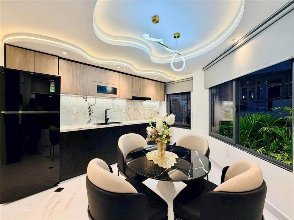 Căn góc 2 mặt tiền ô tô ngủ trong nhà 5 tầng, diện tích 5,5 x 11m, căn góc 2 mặt tiền