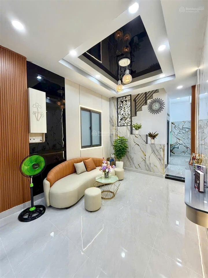 Bán nhà 4 tỷ căn góc 2 mặt tiền ngay công viên làng hoa, nhà 1 trệt 2 lầu + sân thượng | 3pn 3wc