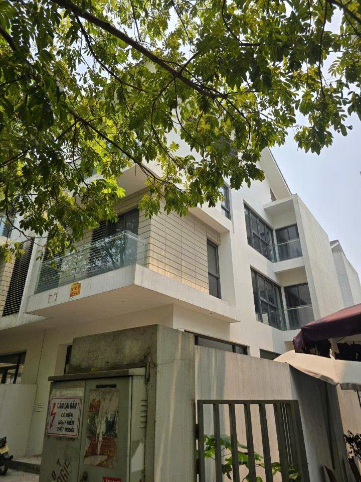 góc chủ nhà gửi bán căn biệt thự-an vượng-villa-nam cường hà đông