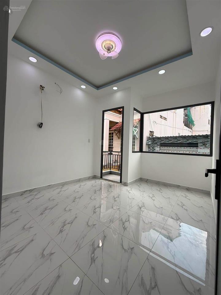 Nhà hẻm thông 2 mặt tiền hẻm 1 lầu chính chủ