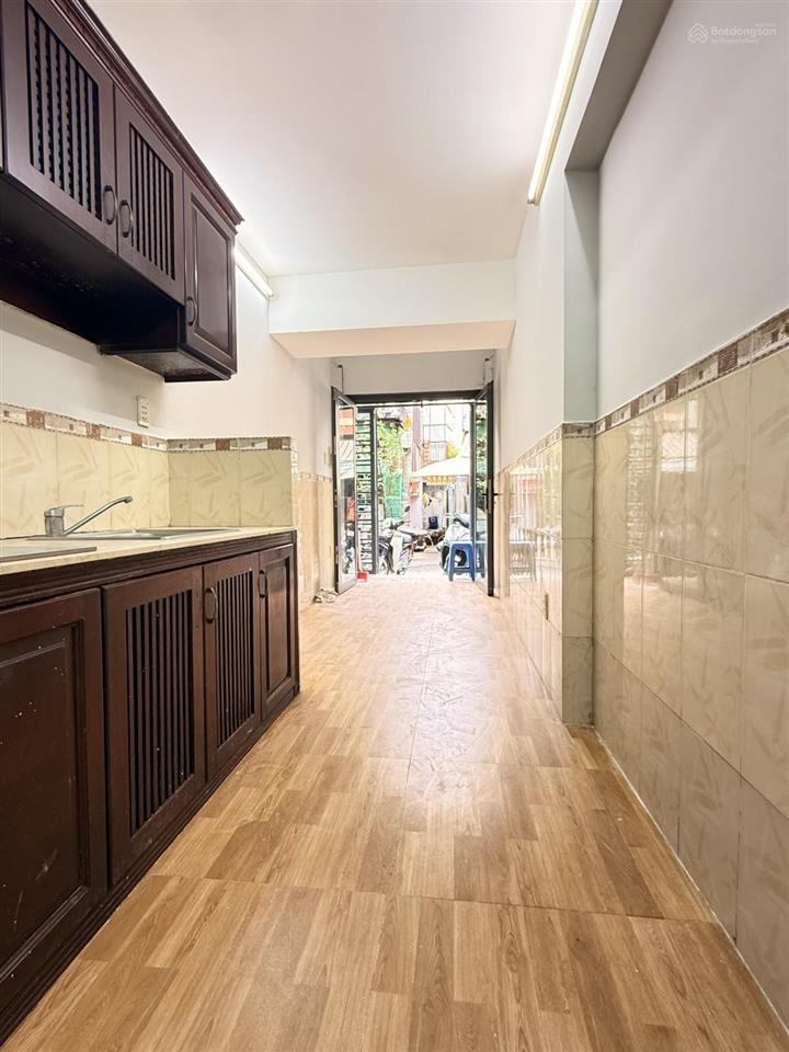 Bán gấp nr hẻm xe hơi tránh, tạ uyên, 3,99 tỷ, 20m²