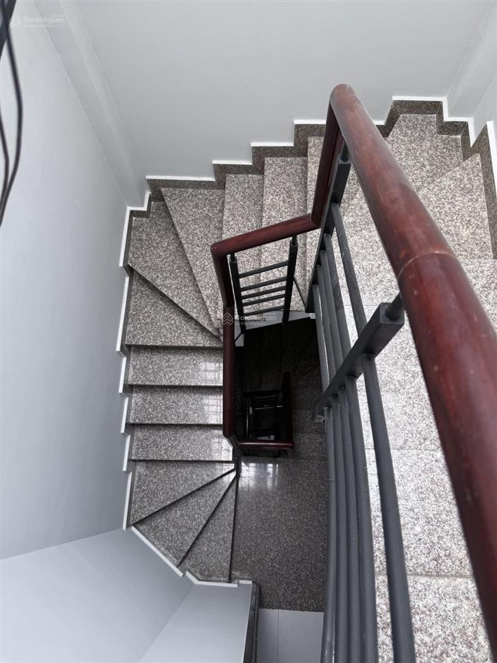 Bán gấp nr hẻm xe hơi tránh, tạ uyên, 3,99 tỷ, 20m²