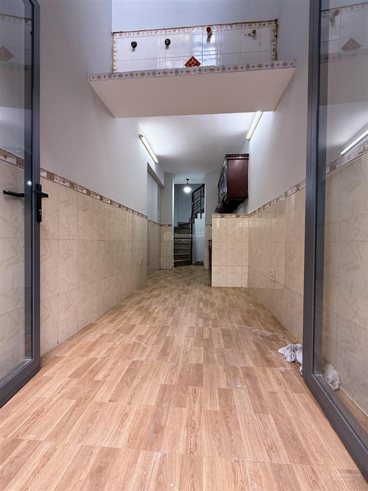 Bán gấp nr hẻm xe hơi tránh, tạ uyên, 3,99 tỷ, 20m²