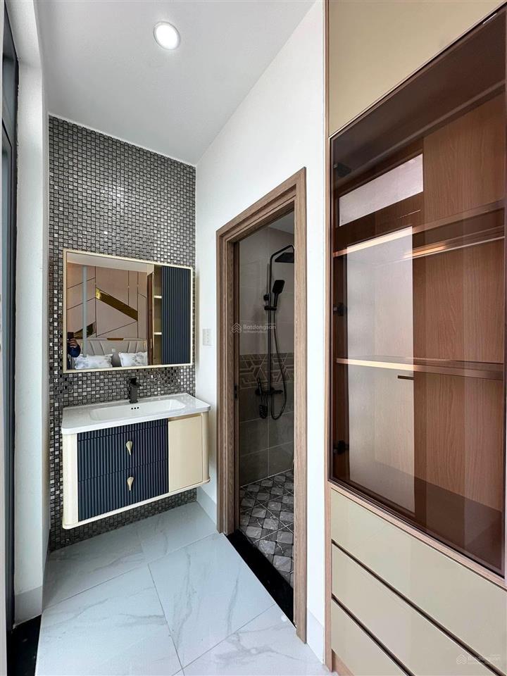 Bán nhà hẻm chiến lược, 5,5 tỷ, 58m², 2pn, 3wc, view đẹp